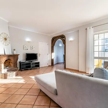Pet-friendly With Private Pool Close To The * Gale (Albufeira)