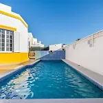 Pet-friendly With Private Pool Close To The Villa *