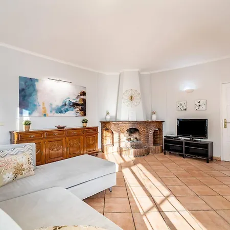 Villa Pet-friendly With Private Pool Close To The Galé