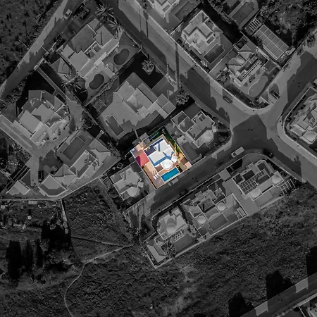 Pet-friendly With Private Pool Close To The *