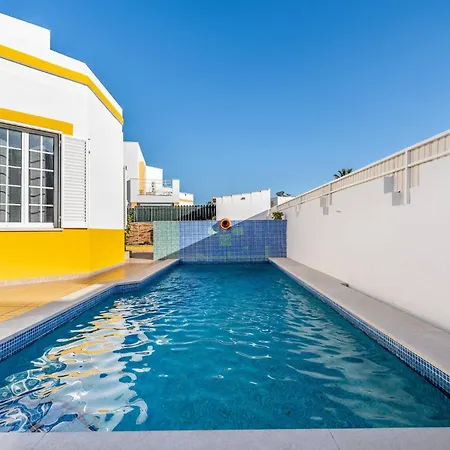 Pet-friendly With Private Pool Close To The Вилла *