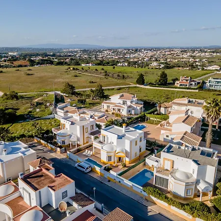 Pet-friendly With Private Pool Close To The