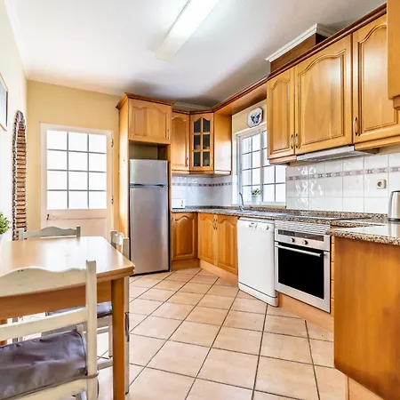 Pet-friendly With Private Pool Close To The Villa Galé