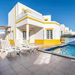 Pet-friendly With Private Pool Close To The فيلة