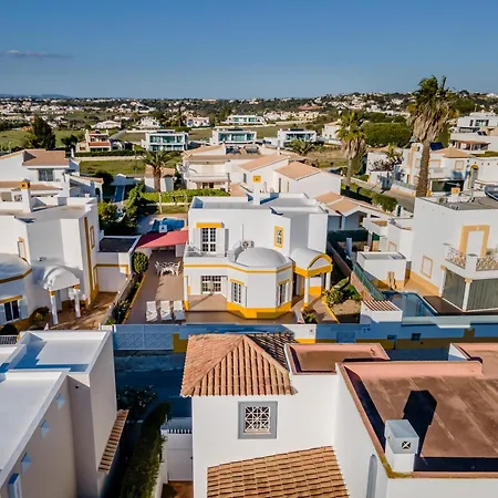 Pet-friendly With Private Pool Close To The * Gale (Albufeira)